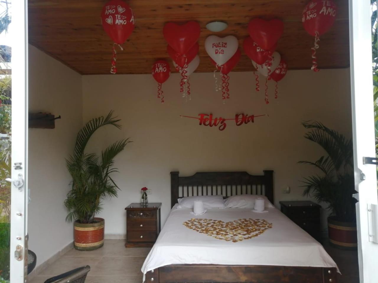 Hostal Hilltop סאלנטו מראה חיצוני תמונה